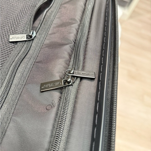 Off-White Clear Trolley carry on - w/stickers Brand New! - Picture 13 of 16